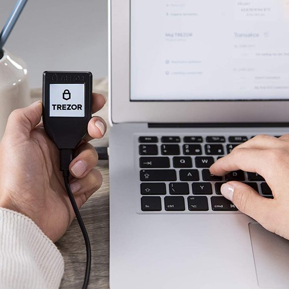 Trezor Model T - Advanced Crypto Hardware Wallet with LCD Touchscreen - Picture 7 of 7